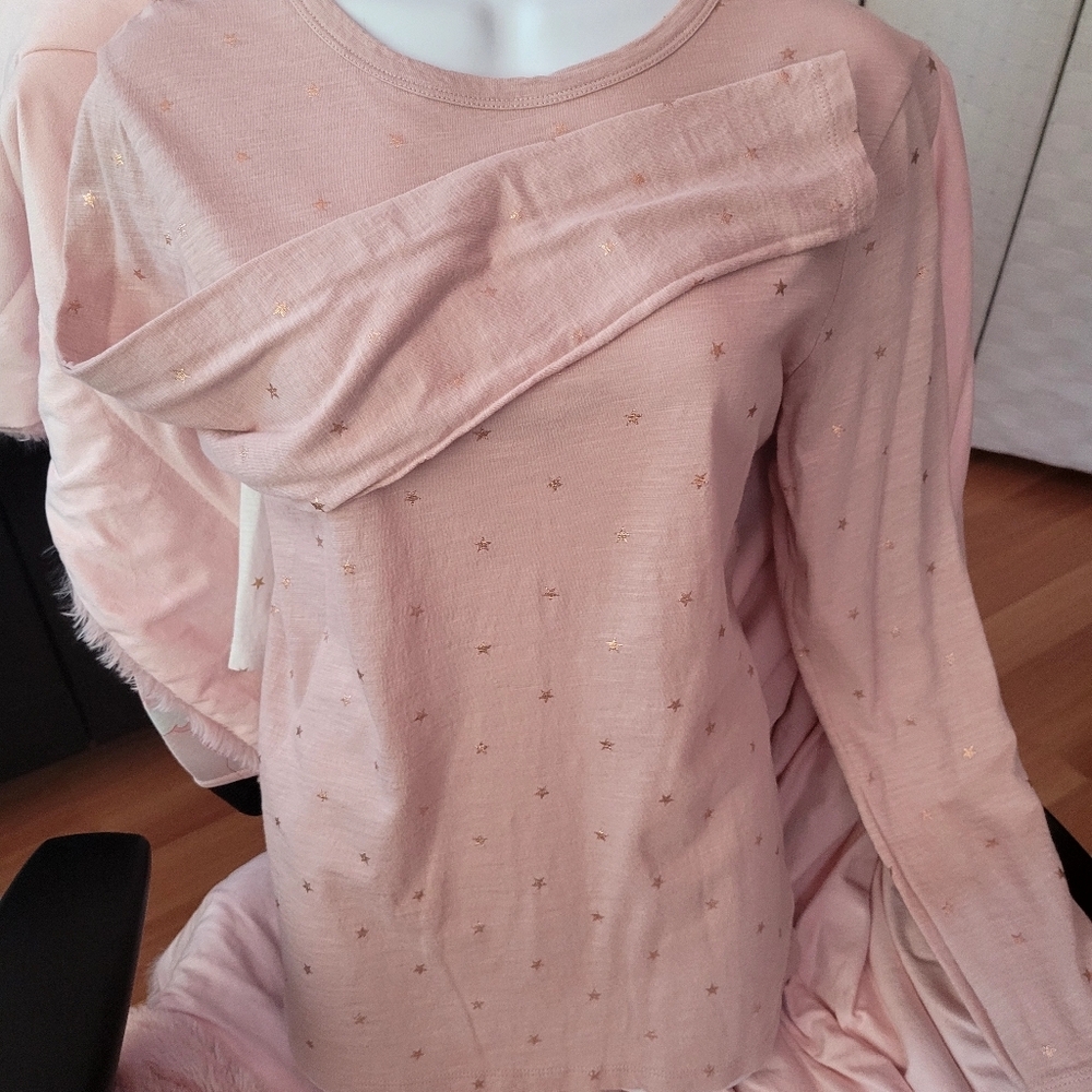 Banana Republic Long Sleeve Novelty Tee Size Medium - Picture 6 of 6